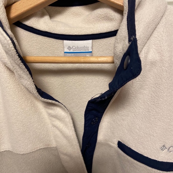 Columbia women’s XL pullover - Picture 3 of 3